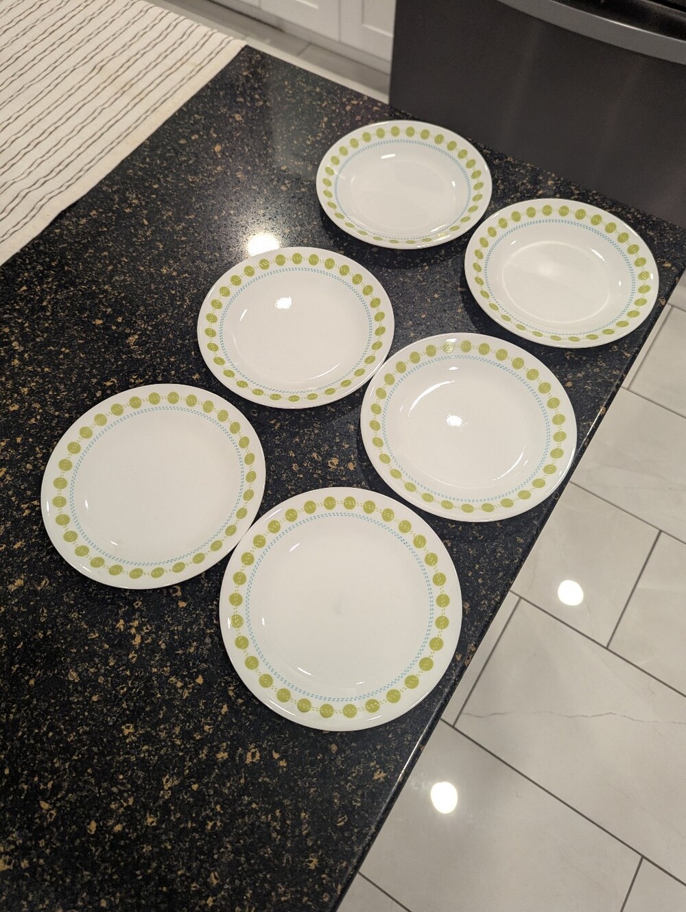 Corelle White Dinner Plate with Lime Green Dot Border and Light Blue Dotted Ring
